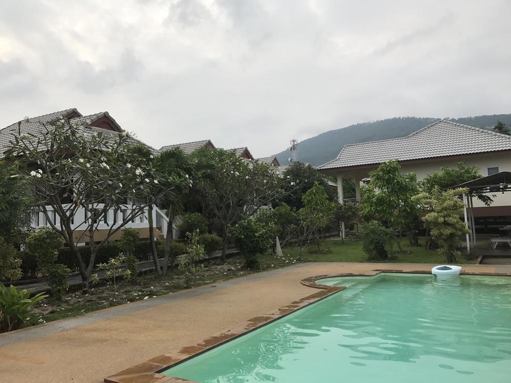 Krisada Beach Resort Mae Nam Exterior photo
