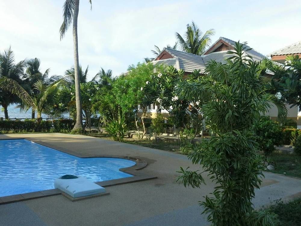 Krisada Beach Resort Mae Nam Exterior photo