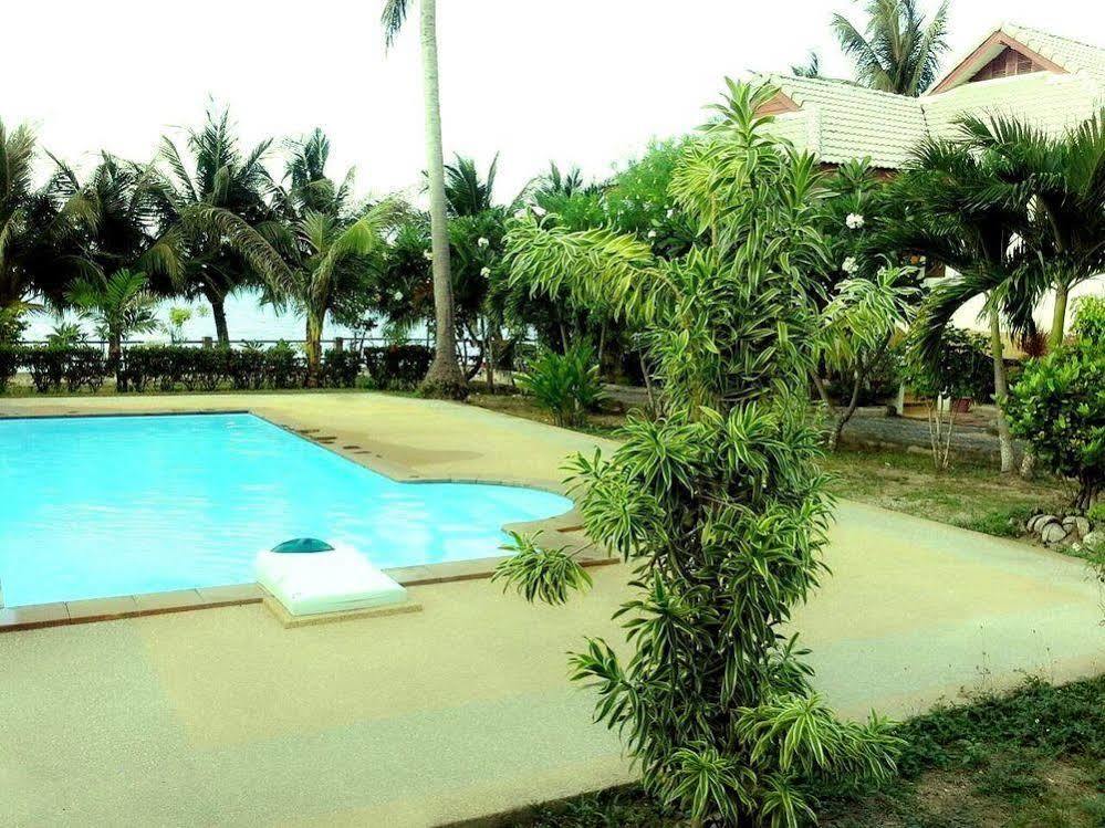 Krisada Beach Resort Mae Nam Exterior photo