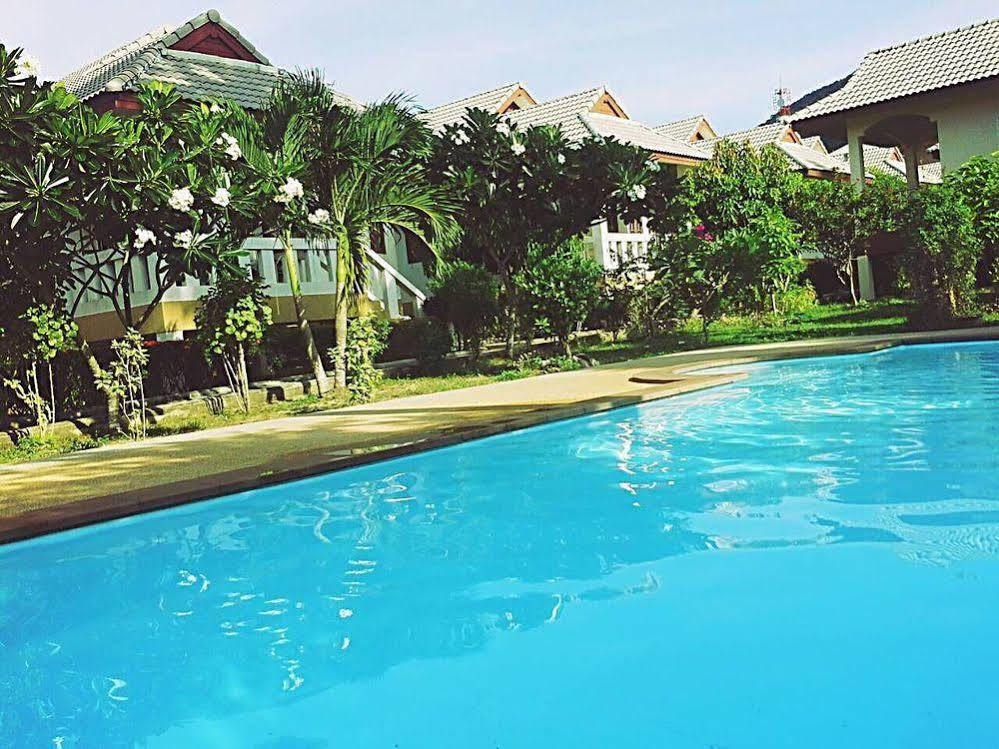 Krisada Beach Resort Mae Nam Exterior photo