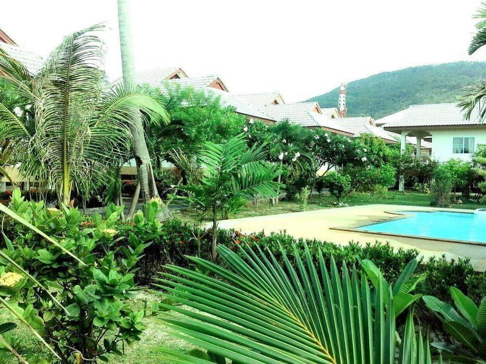 Krisada Beach Resort Mae Nam Exterior photo