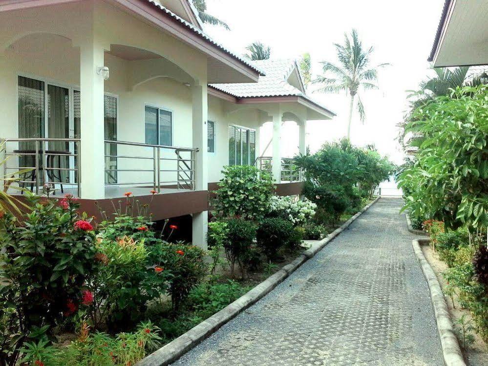 Krisada Beach Resort Mae Nam Exterior photo